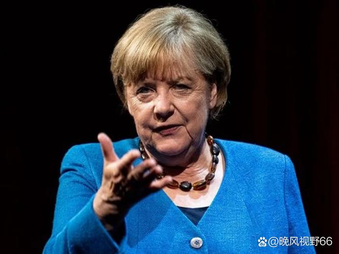 德天空：贝西克塔斯向奥格斯堡报价1200万询价梅尔特-克默尔